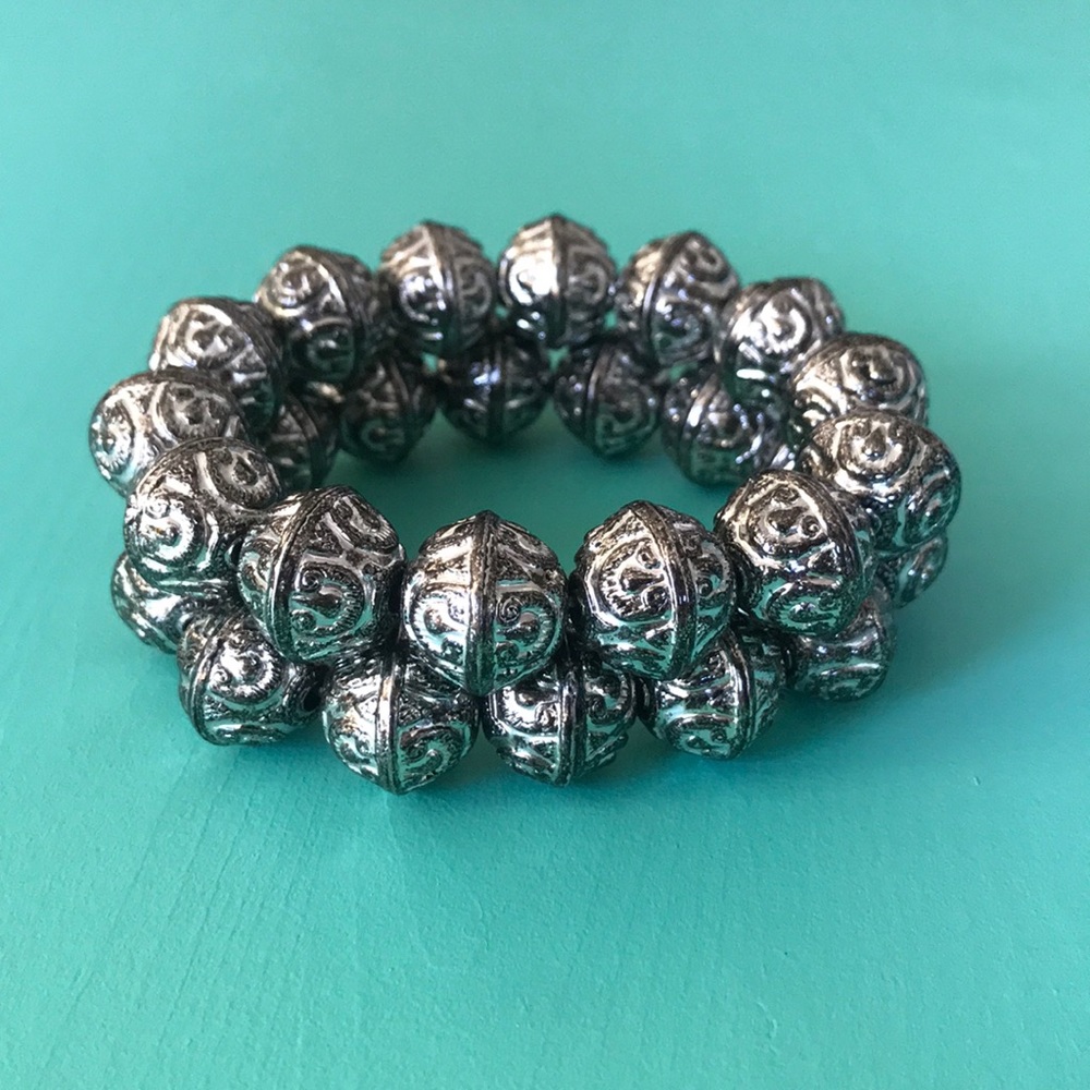 Silver large bead bracelets - Picture 3 of 3